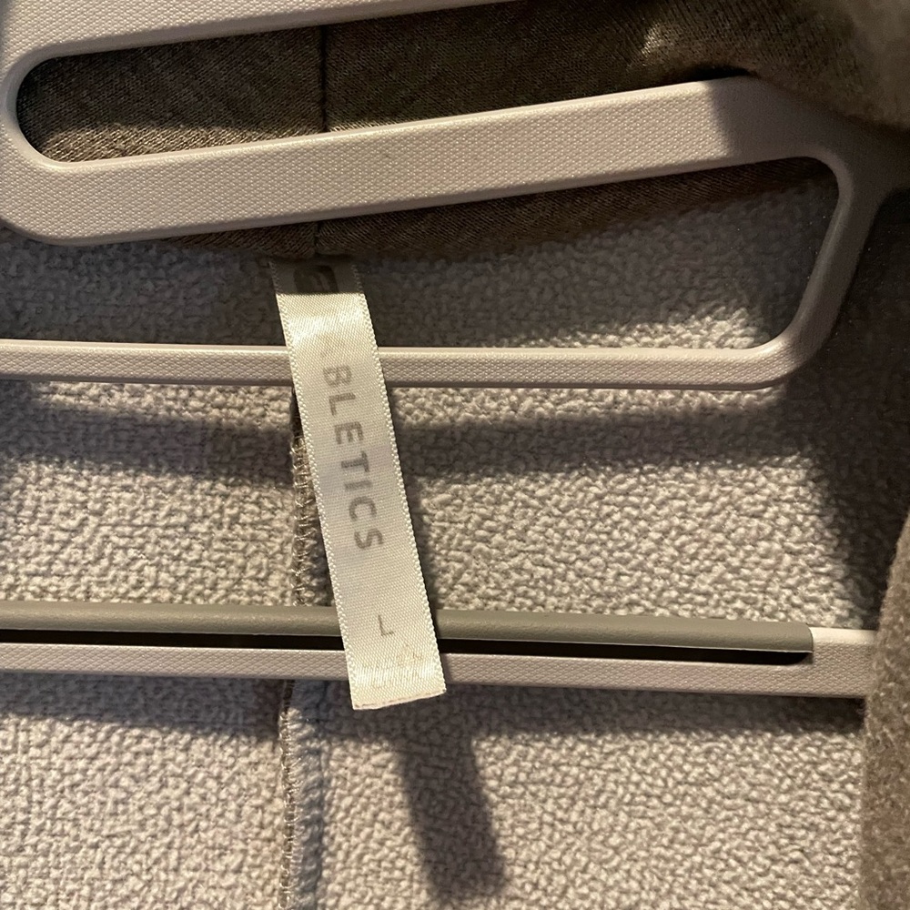 GUC L Grey Fabletics Jacket - Picture 5 of 5